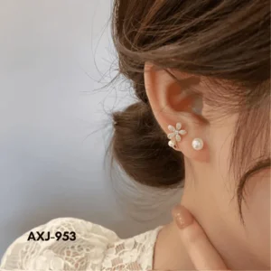 Flower Pearl Zircon Earrings Golden Silver Lightweight - Image 8