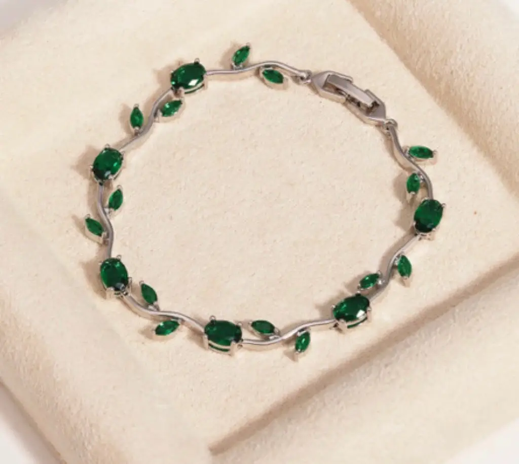 Silver Base Korean Treding Tulip Braclet QWJ-187 - Image 5