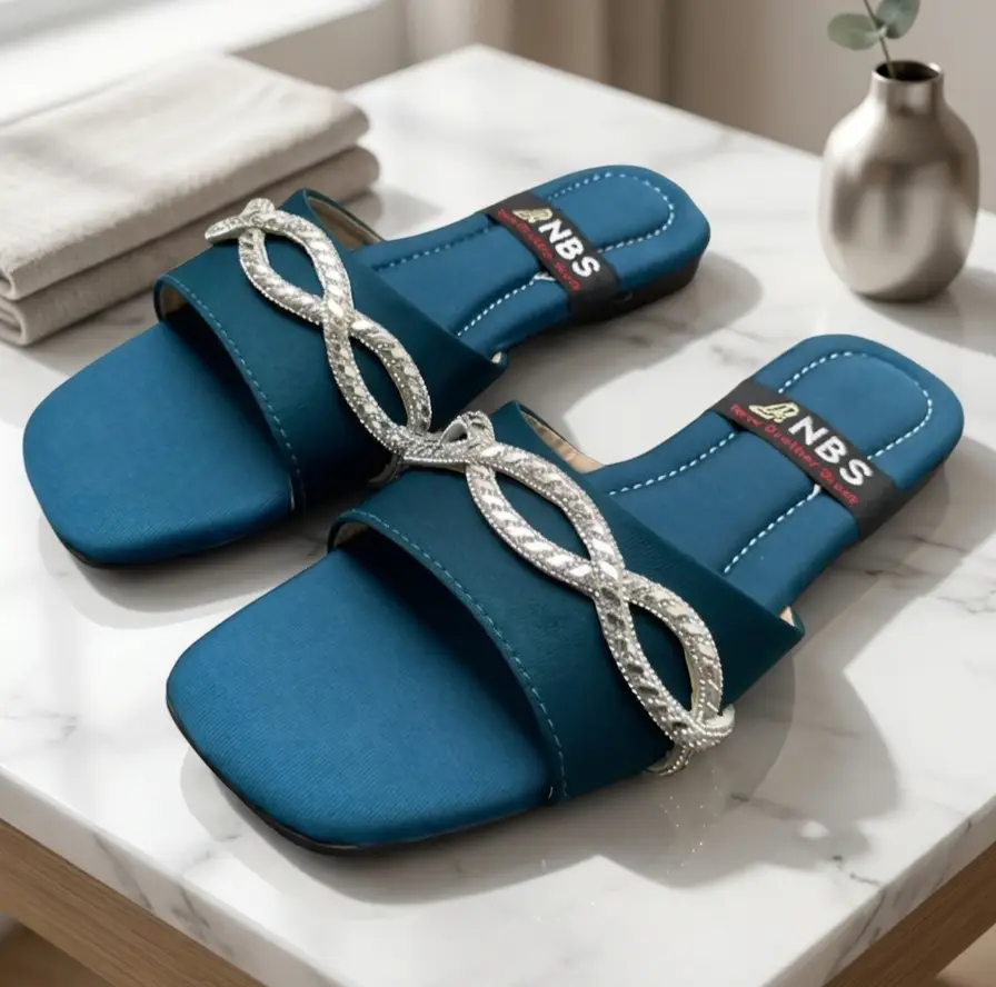 Women's Synthetic Leather Fancy Flats - Image 2